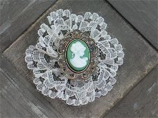 cameo 18x13 with frame 2 green