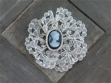 cameo 18x13 with silver frame charms gray