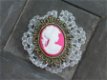 cameo 28x21 with frame 1 pink - 1 - Thumbnail