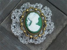 cameo 28x21 with frame 2 green