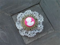 cameo 20mm with frame 2 pink