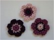 ** Setje van 3 paars/mauve/roze gehaakte bloemetjes - 0 - Thumbnail