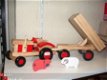 Tractor met aanhanger en dieren, van hout. AANBIEDING!!! - 1 - Thumbnail