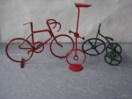 3 retro fietsen van ijzer voor poppenhuis of verzamelaar - 1