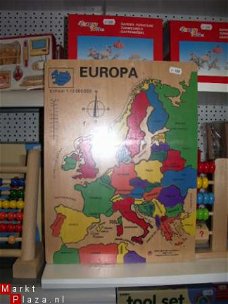 Europa Puzzel van hout, met alle landen van Europa.