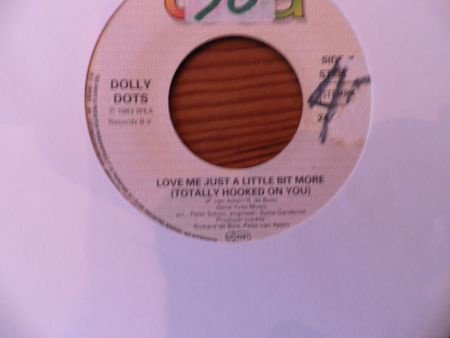 Dolly Dots Love me just a little bit more - 1