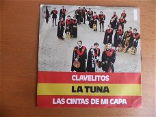 La Tuna  Clavelitos