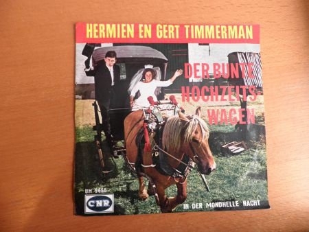 Gert en Hermien Timmerman Der Bunte hochzeitswagen - 1