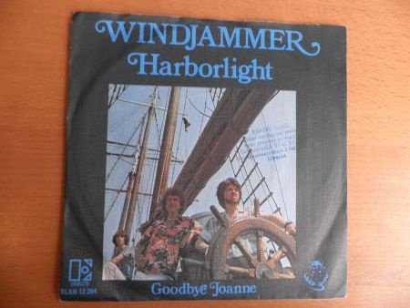 Windjammer Harborlight - 1