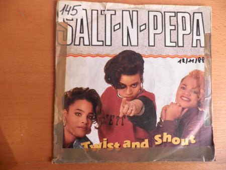 Salt – n – Pepa Twist and shout - 1