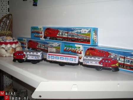 Blikken Speelgoed. Driedelige Trein - wind up Express Train - 1