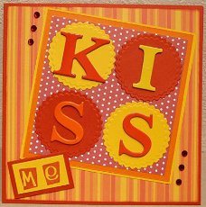 TEKST kaart nr. 06: KISS me (oranje)