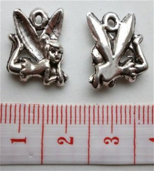 Sprookjes : Bedel elfje Tinkerbell 17 x 13 mm. - 1