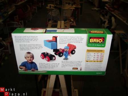 Brio Vork heftruck met trein wagon met lading. - 1