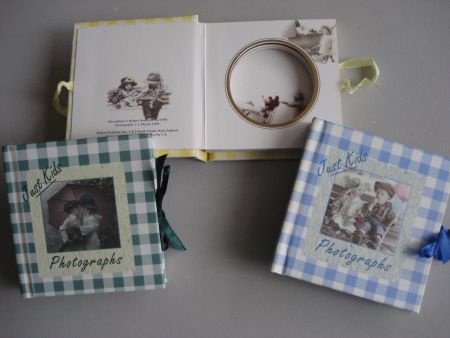 3 leuke kleine fotoalbums in cassette Just Kids 9,5 x 10 x - 1