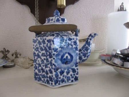 *** Mooie chinese theepot met metalen hengsel *** - 1