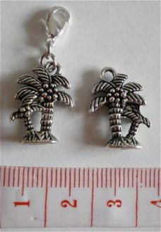 Natuur : Planten : Charm palmboom dubbel 18 x 14 mm.