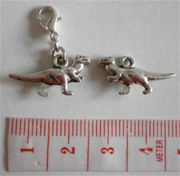 Natuur : Dieren : Charm dinosaurus 20 x 11 mm. - 1