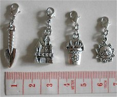 Charms set strand kind.