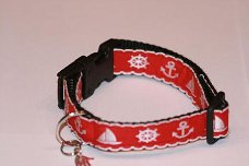 Halsbandje rood met bootjes