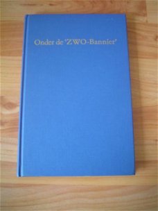 Onder de ZWO Bannier