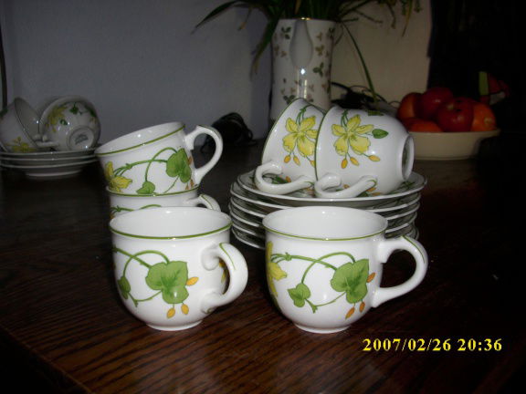 Villeroy en Boch Geranium ,theepot zonder deksel...BOCH. - Afbeelding 4