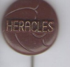 Heracles. plastic voetbal speldje ( Y_087 )