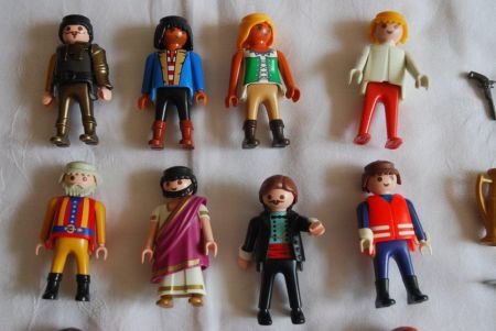 Smederij Nauwkeurigheid bespotten 16 Playmobil poppetjes divers + onderdeeltjes