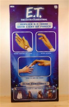 E.T. The Extra-Terrestrial Prop Replica Hand Glove - 2