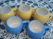 leuke ronde bekers in pastel geel en blauw 8 cm - 1 - Thumbnail