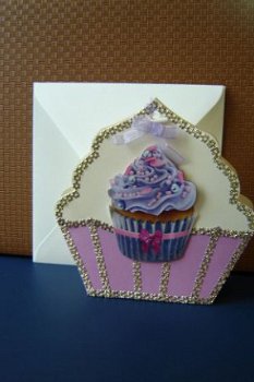 nr.010 Blanco staande wenskaart met cup cake - 1