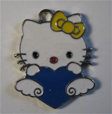 bedeltje/charm emaille :hello kitty +hart blauw -26x21 mm