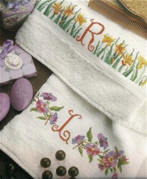 borduurpatroon 7214 handdoeken met narcis en campanula - 1