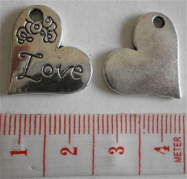 Love : Bedel hart love 21 x 18 mm. - 1