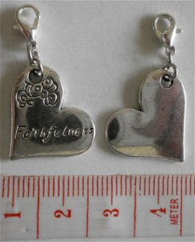 Love : Charm hartje faithfulness 21 x 18 mm. - 1