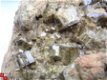 #1 Vesuvianiet Topper GROTE Olivijnkleurige kristallen - 1 - Thumbnail