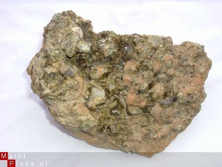 #1 Vesuvianiet Topper GROTE Olivijnkleurige kristallen - 1