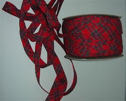 Rood-groen band met tartan-ruit. - 1