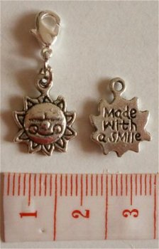 Seizoen : Zomer : Vakantie : Charm zonnetje mwas 12 x 11 mm. - 1