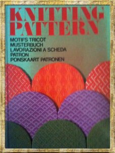 Knitting patern (Engels boek met Nederlandse katerne,