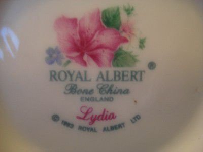 * 4 x schotel van Royal Albert LYDIA * - 1