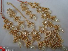 PAREL BRUIDS KETTING SET UIT INDIA 3 DELIG