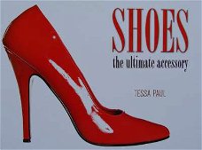 Boek : Shoes the ultimate accessory