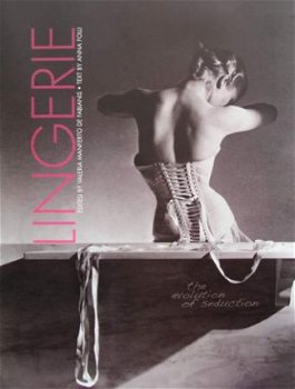 Boek : Lingerie - The Evolution of Seduction - 1