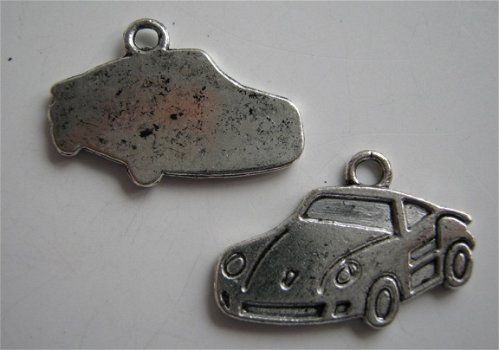 bedeltje/charm vervoer :auto 5 porsche (plat) - 20 x 13 mm - 1