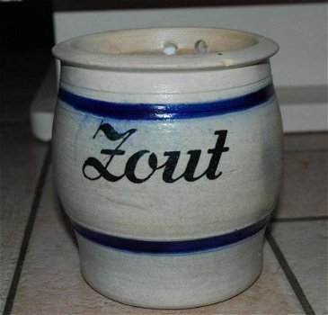 * Mooie Keulse zoutpot * 14 cm. hoog 12,5 cm. - 1