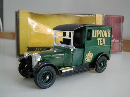 DSCN6398 1927 Talbot Van Lipton's Tea with crest, dark green - 1