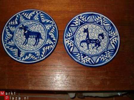 borden met blauwe gesileerde dierenfiguren - Afbeelding 3