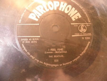 Te koop Beatles: I feel fine - 1