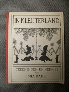 In Kleuterland 1975 2e druk Tekeningen en versjes Mia Bake